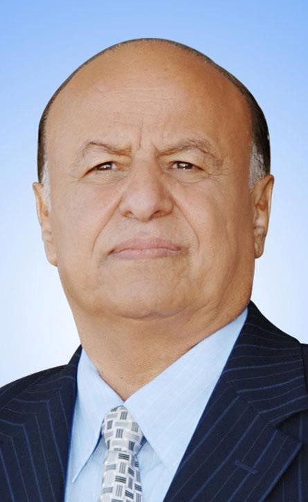 الرئيس اليمني في المكلا للمرة الأولى والميليشيات تفرّ من القصر الجمهوري في تعز
