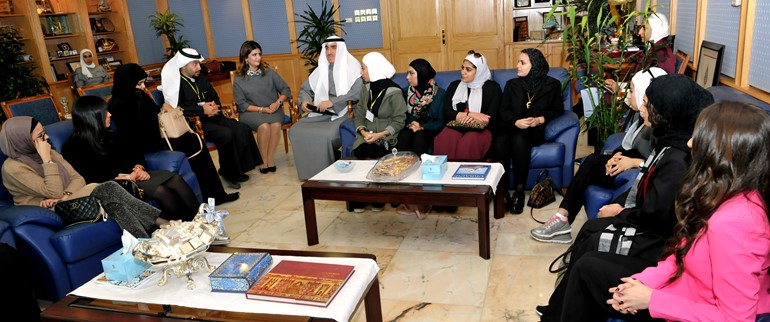 الأنصاري استقبل الطلبة المتأهلين في نهائيات مسابقة مكافحة التطرف: نفخر بكم وإنجازكم يُسجل لجامعة الكويت