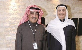 نائب رئيس التحرير الزميل عدنان الراشد مستقبلا د.مصطفى بهبهاني ﻿