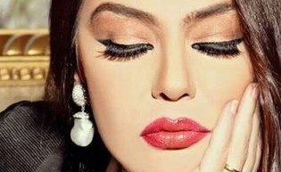 بالفيديو.. شيريهان تسببت في دخول المخرج حسين كامل للعناية المركزة.. مالقصة ؟