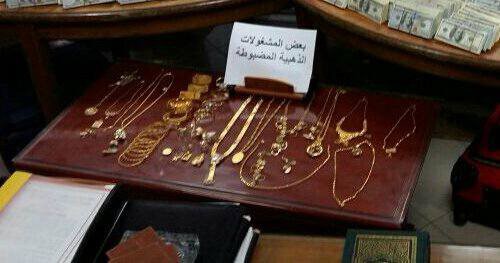 الفيديو الأول لأموال"مغارة على بابا"..150 مليون جنيه رشاوى !