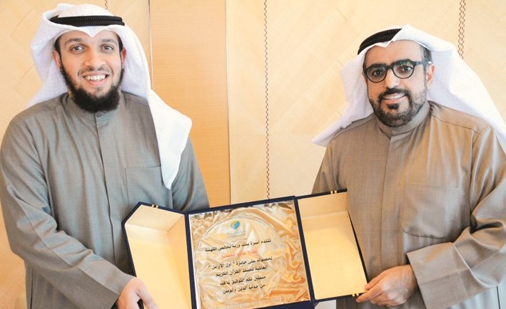 خالد العيناتي﻿