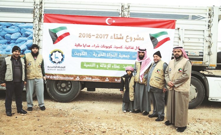 الكندري وفريق النجاة أمام القافلة الإنسانية﻿