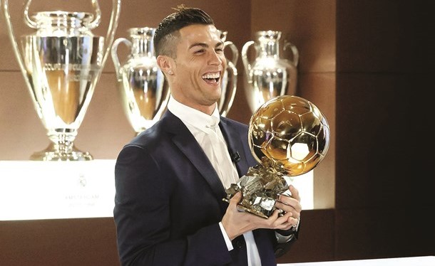 أفضل لاعب في العالم البرتغالي كريستيانو رونالدو ﻿