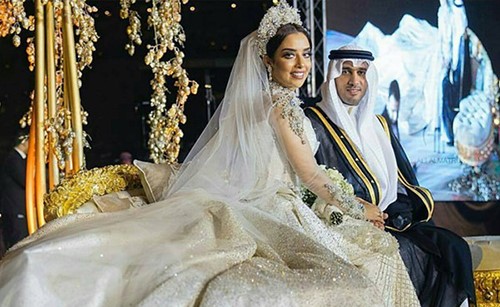 بالفيديو والصور.. حفل زفاف أسطوري للمطربة بلقيس .. وهذا هو الموقف المحرج الذي تعرضت له !