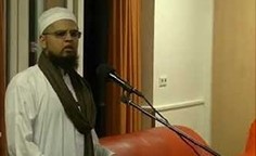 بالفيديو.. غضب في هولندا بعد فيديو لأطفال يعلمهم شيخ الصلاة