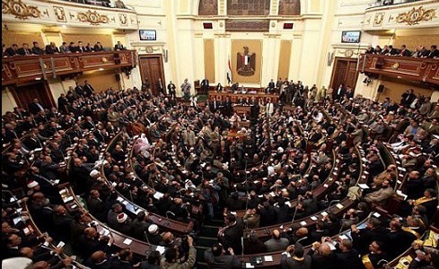 250 نائباً يطالبون بمناقشة اتفاقية تيران وصنافير