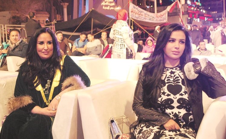 قرينة السفير سعاد الرميح وابنتها ﻿