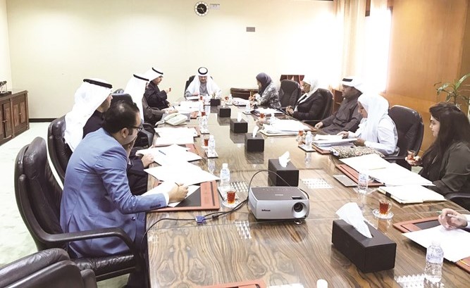 المستشار بدر عبدالله المسعد مترئسا الاجتماع﻿