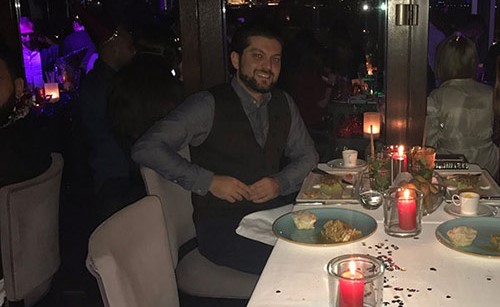 ناجٍ سعودي يروي كيف قفز وزوجته بالبحر لحظة هجوم اسطنبول.. ويكشف مفاجآت جديدة!