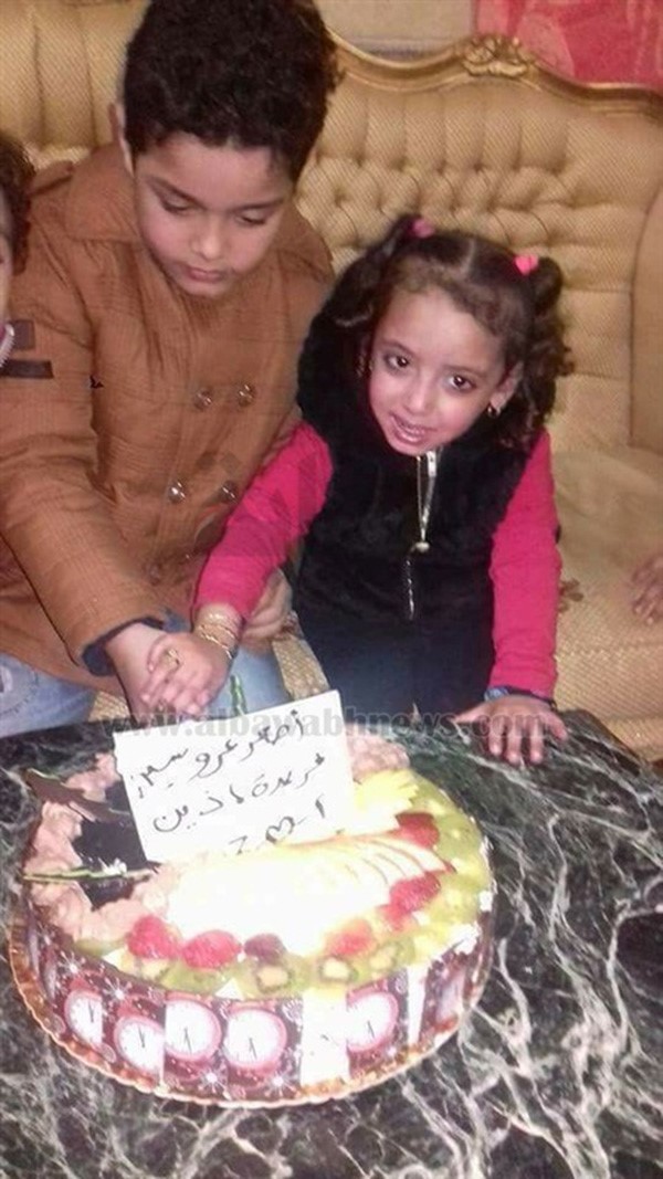 بالصور.. الاحتفال بخطوبة طفلين في مصر يثير ضجة واسعة