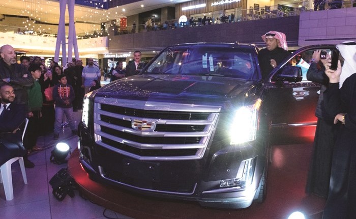 السيارة الكاديلاك إسكاليد الجديدة من نصيب فهد محمد العازمي ﻿