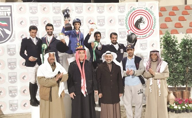 حيات مع الفائزين والفائزات بالألقاب ﻿