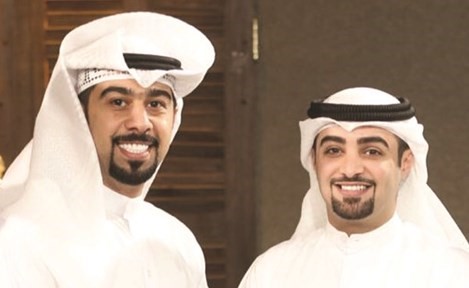 المذيع أحمد الموسوي مع محمد طلال السعيد﻿