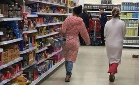 "البيجامة" تشعل جدلاً واسعاً ببريطانيا.. وهذا هو السبب!