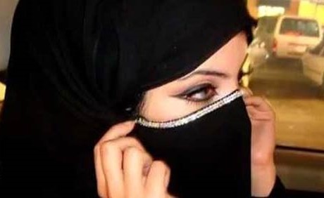 جدل على مواقع التواصل.. هل منع المغرب البرقع؟