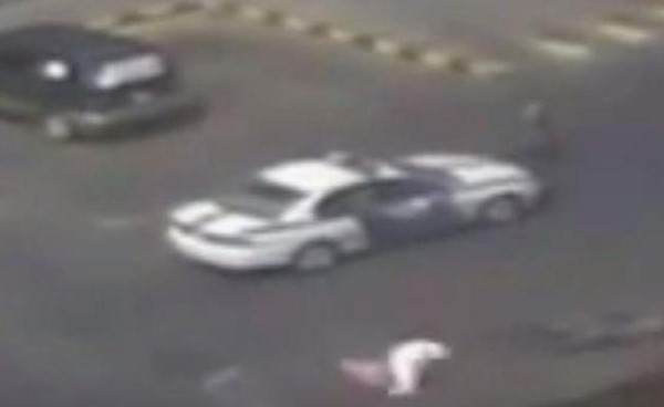 بالفيديو.. بطولة "عواجي" تعيد للأذهان موقفاً مماثلاً لأحد رجال الأمن بالدمام قبل 12 عاماً