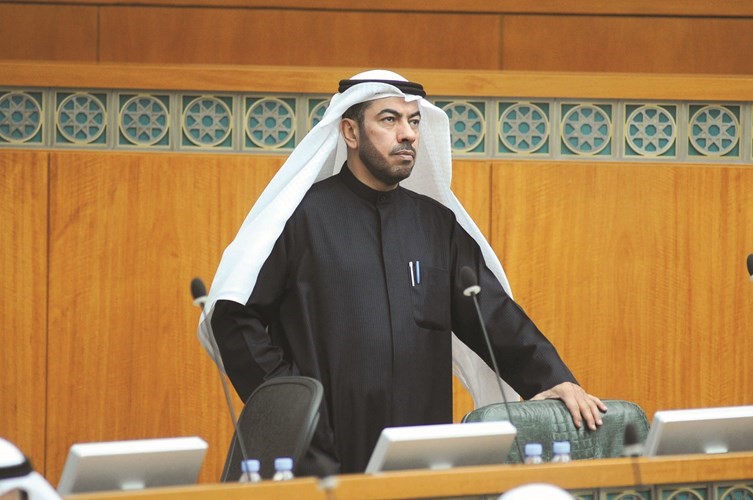 علي الدقباسي﻿