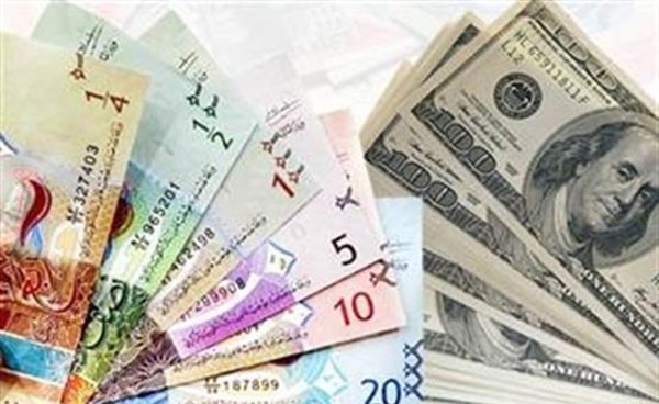 الدولار الأمريكي يستقر أمام الدينار عند 0.305