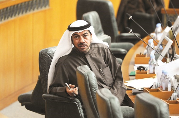 علي الدقباسي﻿