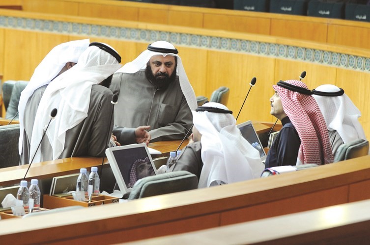 حديث مشترك بين محمد المطير ود.وليد الطبطبائي بحضور د.عادل الدمخي﻿