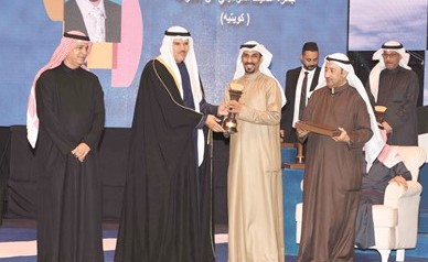 بدر الحداد وجائزة التأليف الموسيقي عن عمله مقطوعة كويتية﻿