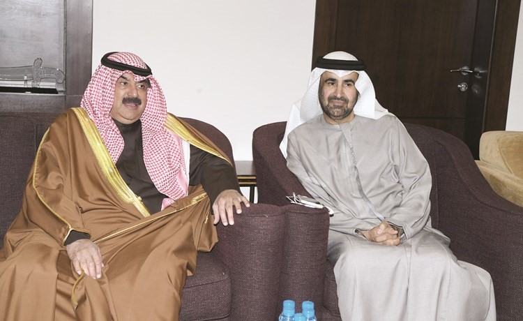 خالد الجارالله يقدم واجب العزاء الى السفير الاماراتي رحمة الزعابي	(محمد هاشم)﻿