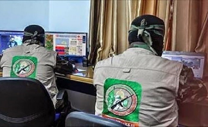 «حماس» تخترق هواتف جنود الاحتلال بعد إغرائهم بـ «حسناواتها»