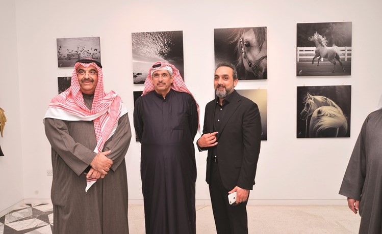 الزملاء جاسم بودي ويوسف الجلاهمة وياسر الزين	(شانافاس قاسم)﻿