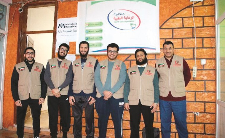 رئيس وأعضاء الفريق الطبي بجمعية صندوق إعانة المرضى ﻿