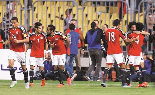 الفراعنة يسعون لحمل كأس أفريقيا مجددا﻿