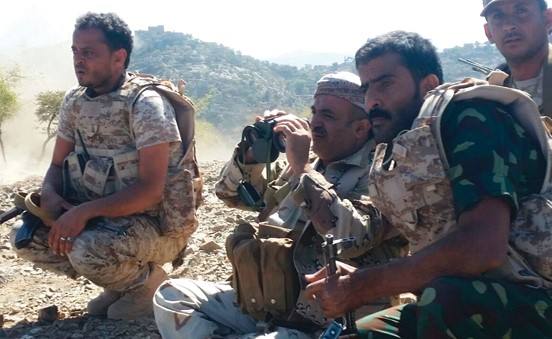 أفراد من المقاومة والجيش الوطني غرب تعز