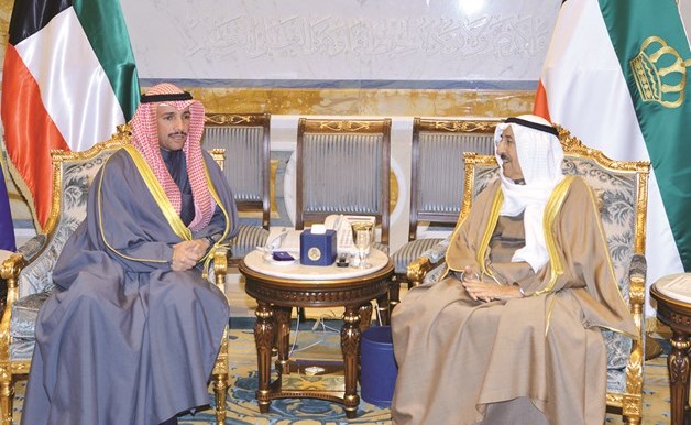صاحب السمو الامير الشيخ صباح الاحمد مستقبلا مرزوق الغانم ﻿