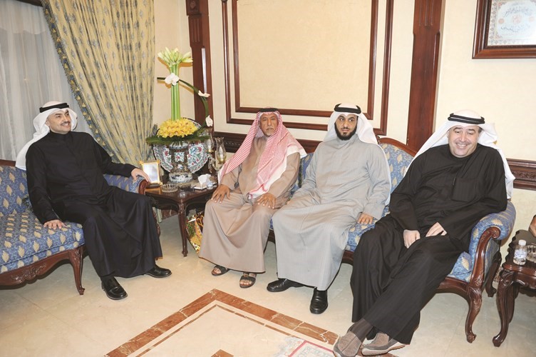 المطير مع بعض الحضور﻿