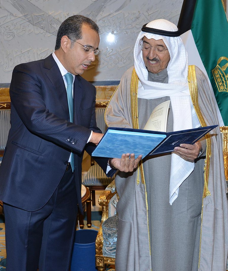 الدكتور عبد الرزاق العبيد