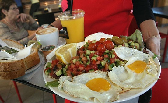 4 مخاطر لعدم تناول وجبة الفطور
