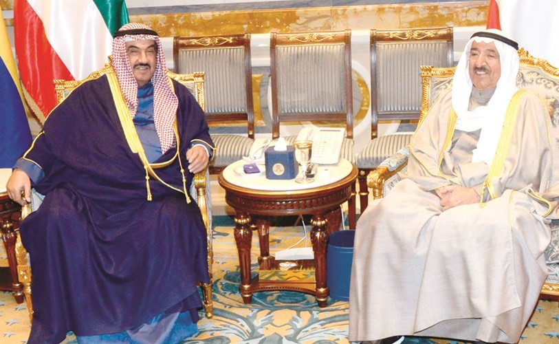 صاحب السمو الامير الشيخ صباح الاحمد مستقبلا سمو الشيخ ناصر المحمد ﻿