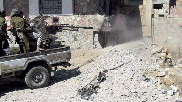 «الشرعية»: خطة جديدة لاقتحام صنعاء من عدة محاور