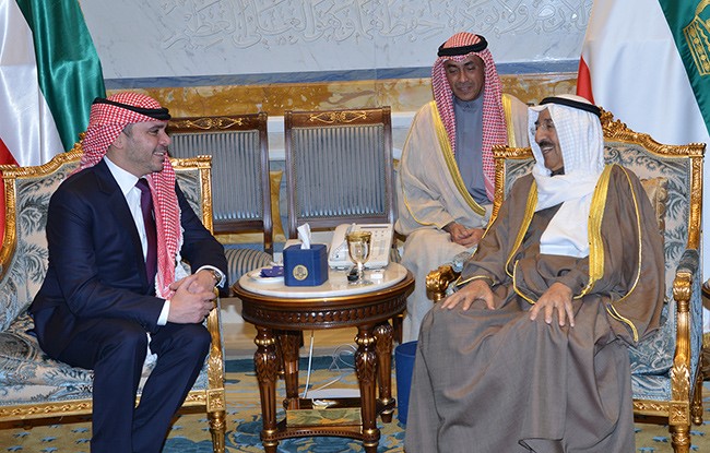  صاحب السمو الامير الشيخ صباح الأحمد مع الأمير علي بن الحسين