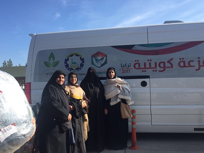 "النجاة الخيرية" توزع مساعدات على اللاجئين السوريين