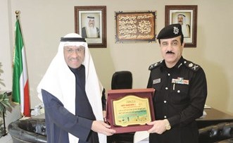 النائب العام المستشار ضرار العسعوسي مكرما اللواء ماجد الماجد﻿