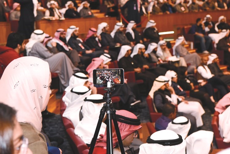 توثيق الحدث من خلال وسائل التواصل الاجتماعي﻿