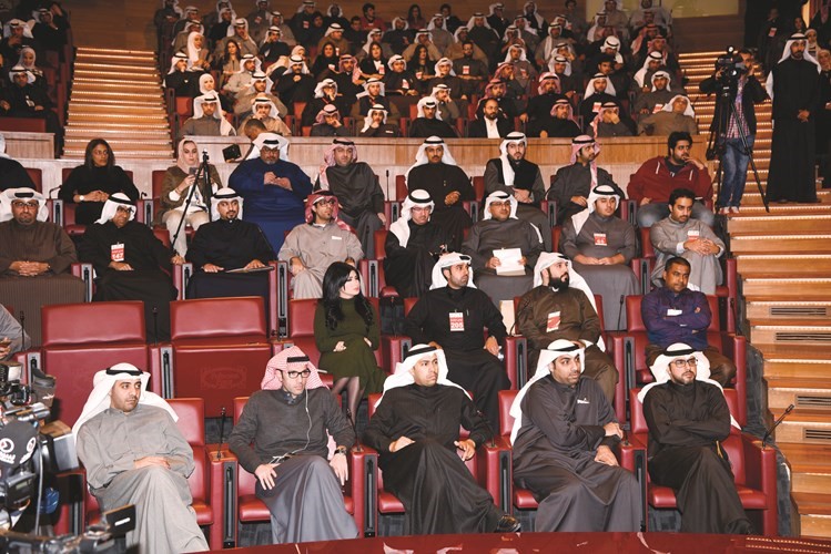 ياسر أبل بين الحضور﻿