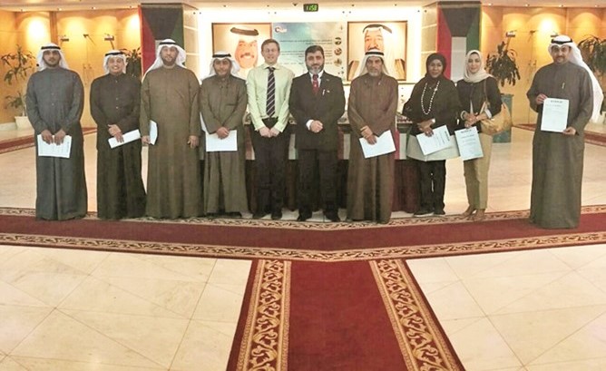 عدد من المشاركين في الدورة ﻿