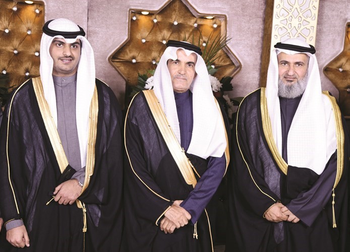 الشيخ فيصل بن حثلين مهنئا﻿