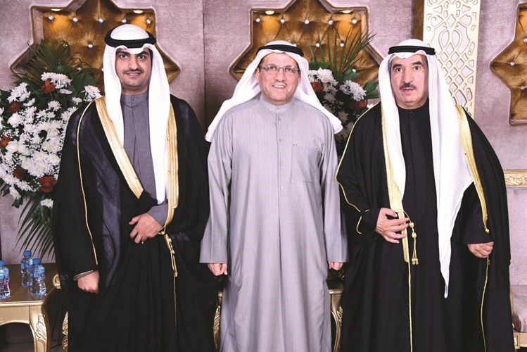 المستشار د.عادل بورسلي مهئنا ﻿