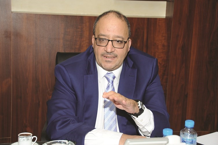 مدحت عادل﻿