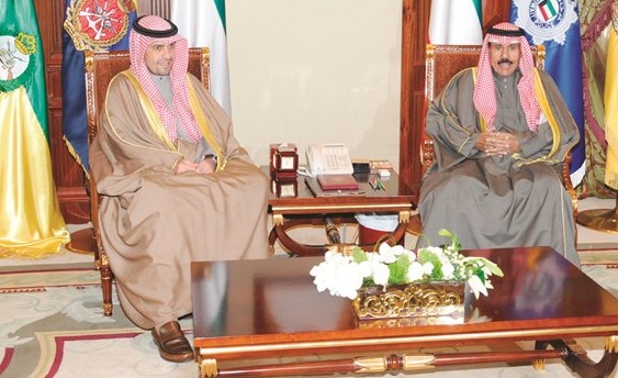 سمو ولي العهد الشيخ نواف الاحمد مستقبلا انس الصالح ﻿