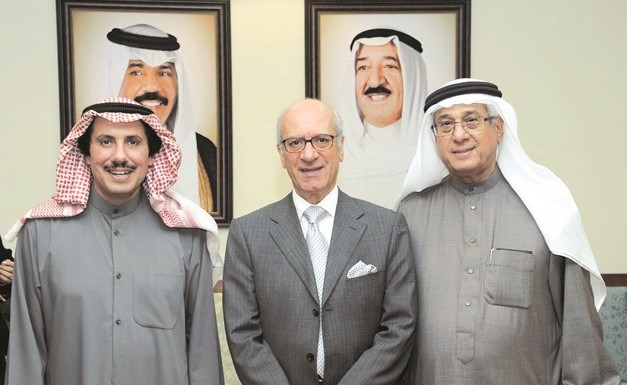  نبيل الحمر ومحمد المطوع والشيخ عزام الصباح﻿