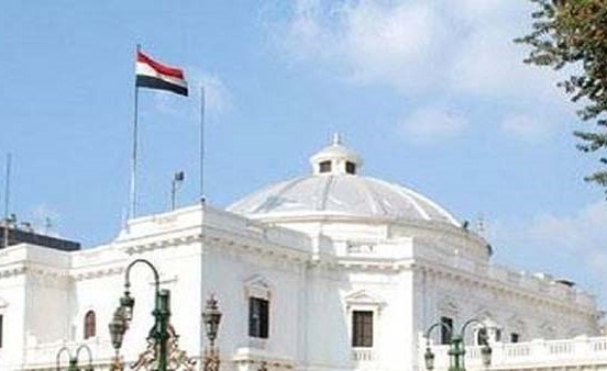 الحكومة تحيل مشروع قانون المنظمات النقابية للبرلمان